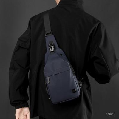 로페리아 남성용 캐쥬얼 슬링백 USB 충전 포트 0216367