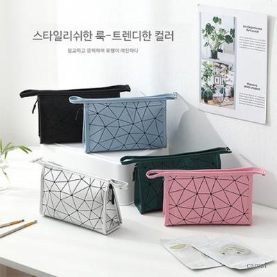 로페리아 마름모 패턴 여행용 방수 라지 세면백 0215313