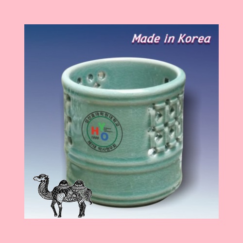 청칸투각붓통 중
