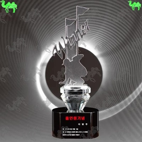 블랙 크리스탈 메탈트로피 6196