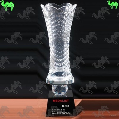 크리스탈트로피 1555